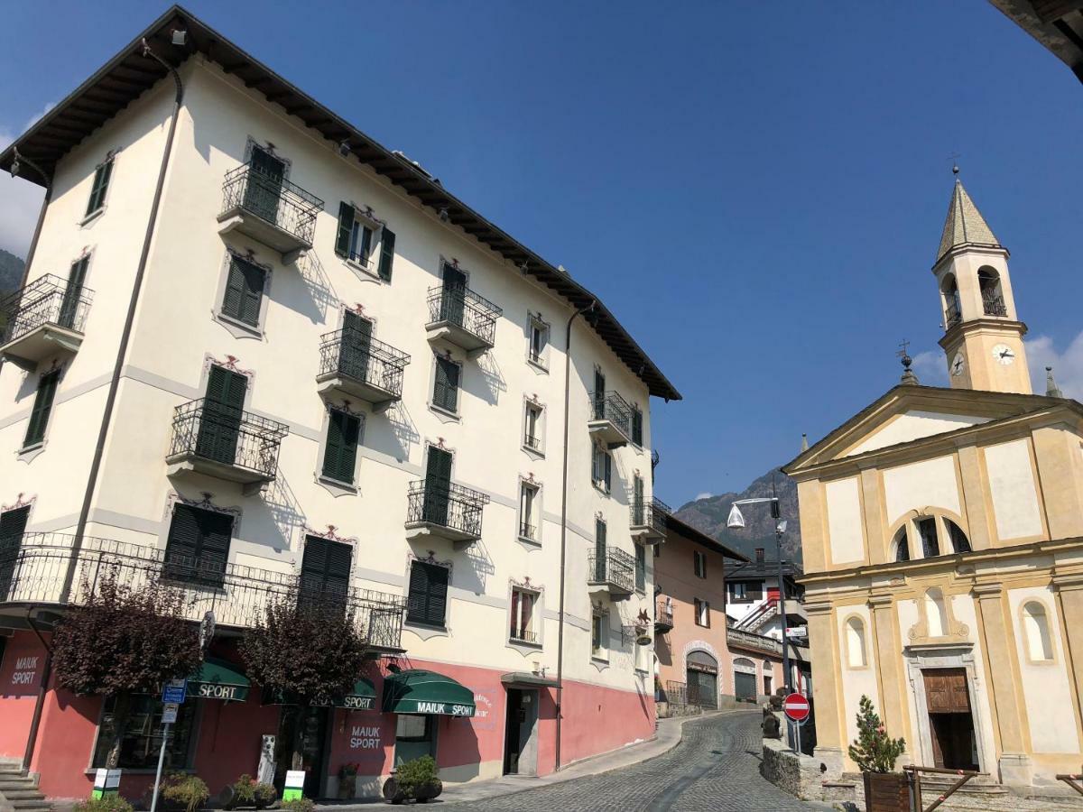 Residence Milcar Chiesa in Valmalenco Extérieur photo